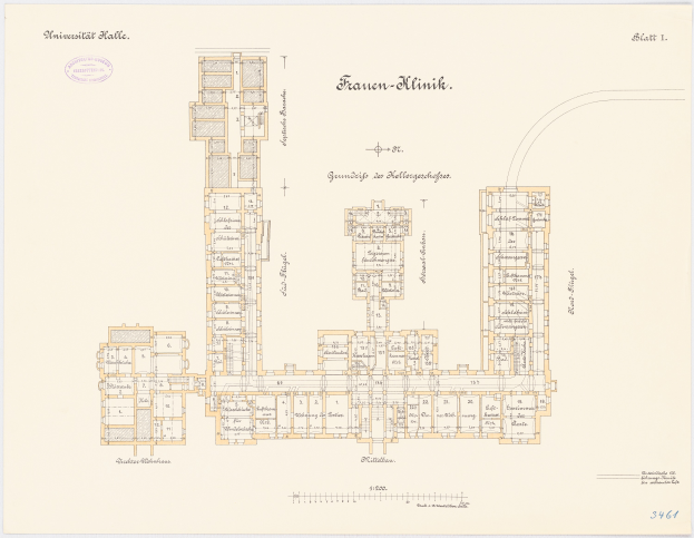 Ein detailliertes Grundriss-Zeichnung des Universitätsgebäudes in München, Deutschland, mit zahlreichen Räumen, Text und Zahlen, die das Gebäude layout beschreiben.