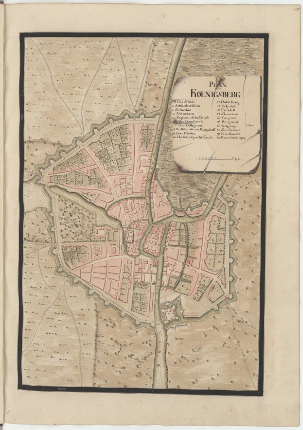 Ein detaillierter alter Stadtplan von Hohensberg, Deutschland, in einem alten Buch gezeigt, der Straßen, Gebäude und Sehenswürdigkeiten mit begleitendem Text zeigt.
