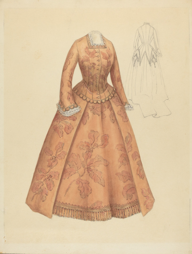 Ausführliches Kostümdesign aus dem 18. Jahrhundert mit einem bodenlangen Kleid mit hohem Kragen, floralem Muster auf Rosa, Lila und Blau, sowie einer Spitzenborte am Rock.