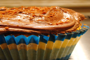 Eine Vielfalt an Lebensmitteln, die gemeinsam angezeigt wird.